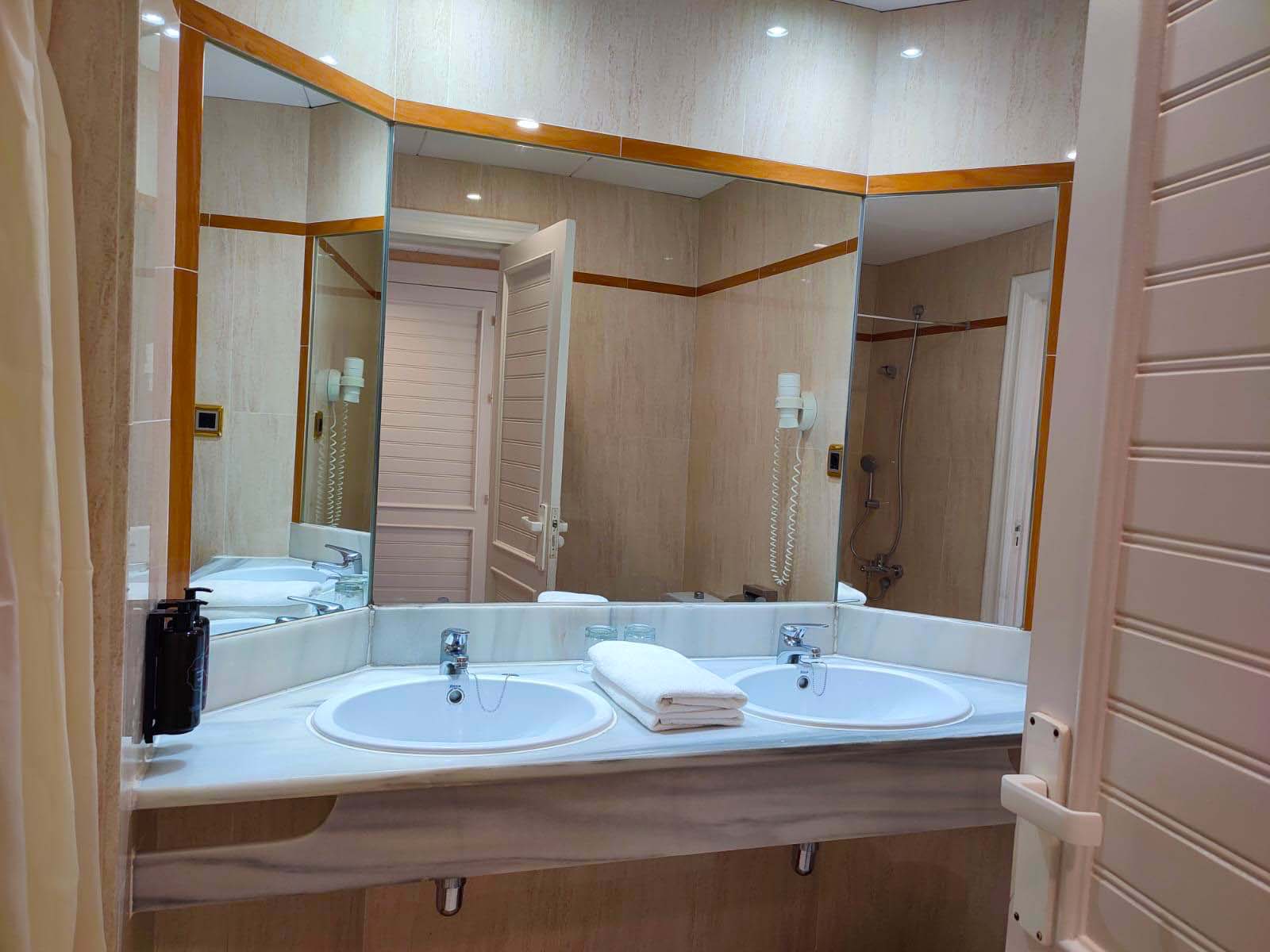 010_alta_playalinda Doble Superior.jpg